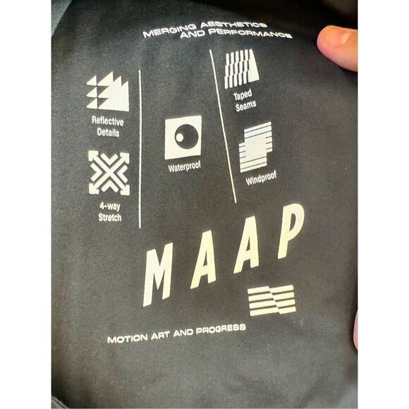 MAAP Roam Water & Wind Proof Bungee Hem Hooded Performance Jacket Men's XXL - Picture 8 of 12